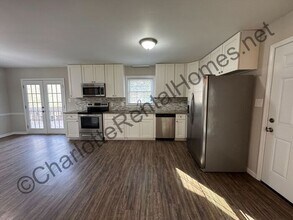 9519 Central Dr in Mint Hill, NC - Building Photo - Building Photo