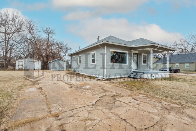 2101 S Water St in Wichita, KS - Building Photo - Building Photo