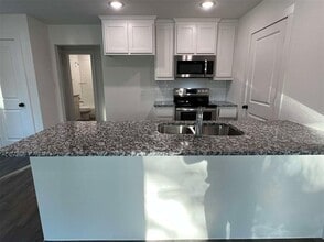 2526 S Fannin Ave in Denison, TX - Building Photo - Building Photo