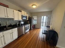 5 Peters St, Unit 2 in Boston, MA - Building Photo