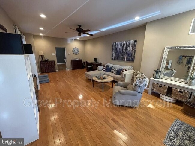 property at 4651 Sheldon St