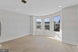 7703 Ridge Ave in Philadelphia, PA - Building Photo - Building Photo