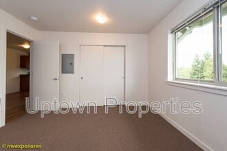 4775 SW Franklin Ave in Beaverton, OR - Building Photo - Building Photo