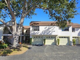 812 Capri Isles Blvd in Venice, FL - Building Photo