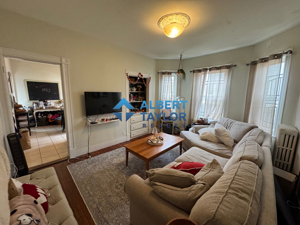 380 Washington St, Unit 1 in Somerville, MA - Building Photo