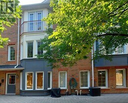 151 Townsgate Dr in Toronto, ON - Building Photo