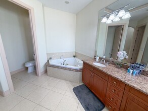 2501 SE 19th Pl in Cape Coral, FL - Building Photo - Building Photo