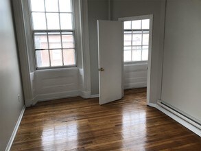 1114 Spruce St in Philadelphia, PA - Building Photo - Building Photo