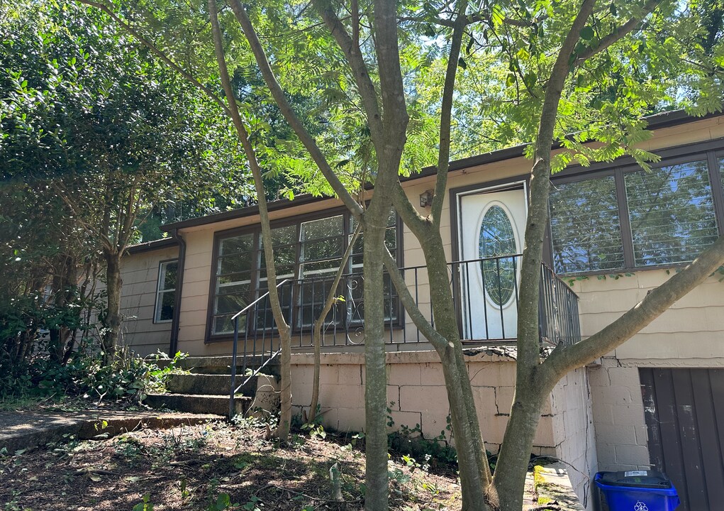 803 Cypress Mill Rd in Florence, AL - Building Photo