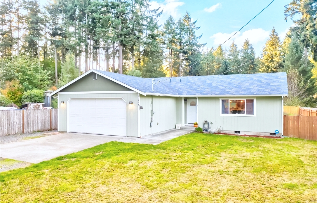 16928 Kalmia Ct SE in Yelm, WA - Building Photo