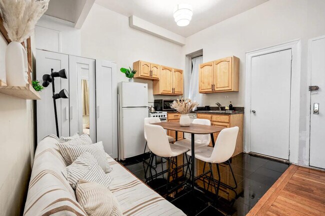 property at 459 W 46th St