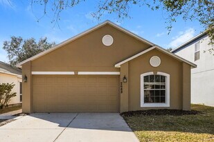 2688 Whispering Trails Dr in Winter Haven, FL - Building Photo