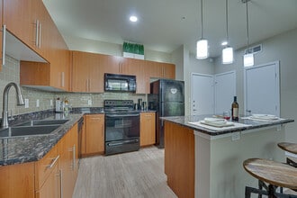 The Barton in Dallas, TX - Building Photo - Building Photo