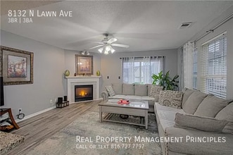 8132 N Lawn Ave in Kansas City, MO - Building Photo - Building Photo