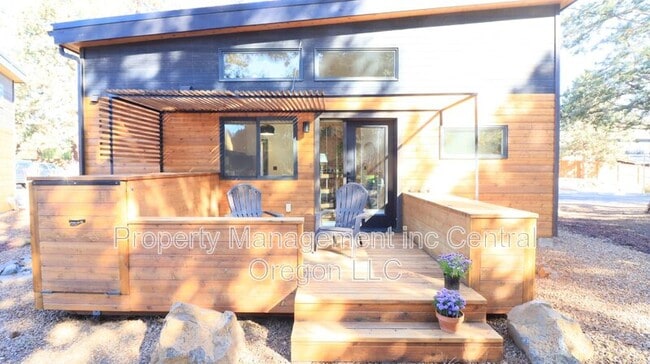 property at 61304 SE Wizard Ln