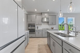 5679 Blue Reef Pl in Nokomis, FL - Building Photo