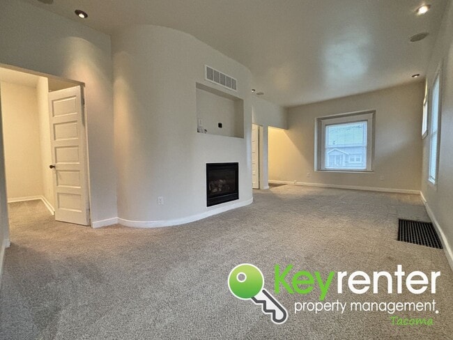 5030 S Thompson Ave in Tacoma, WA - Building Photo - Building Photo