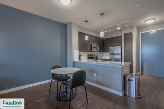 1111 Austin Hwy in San Antonio, TX - Foto de edificio - Building Photo