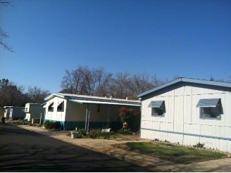 Lake Vista in Oroville, CA - Foto de edificio