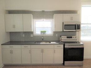 240 South Ave in Rochester, NY - Building Photo - Building Photo