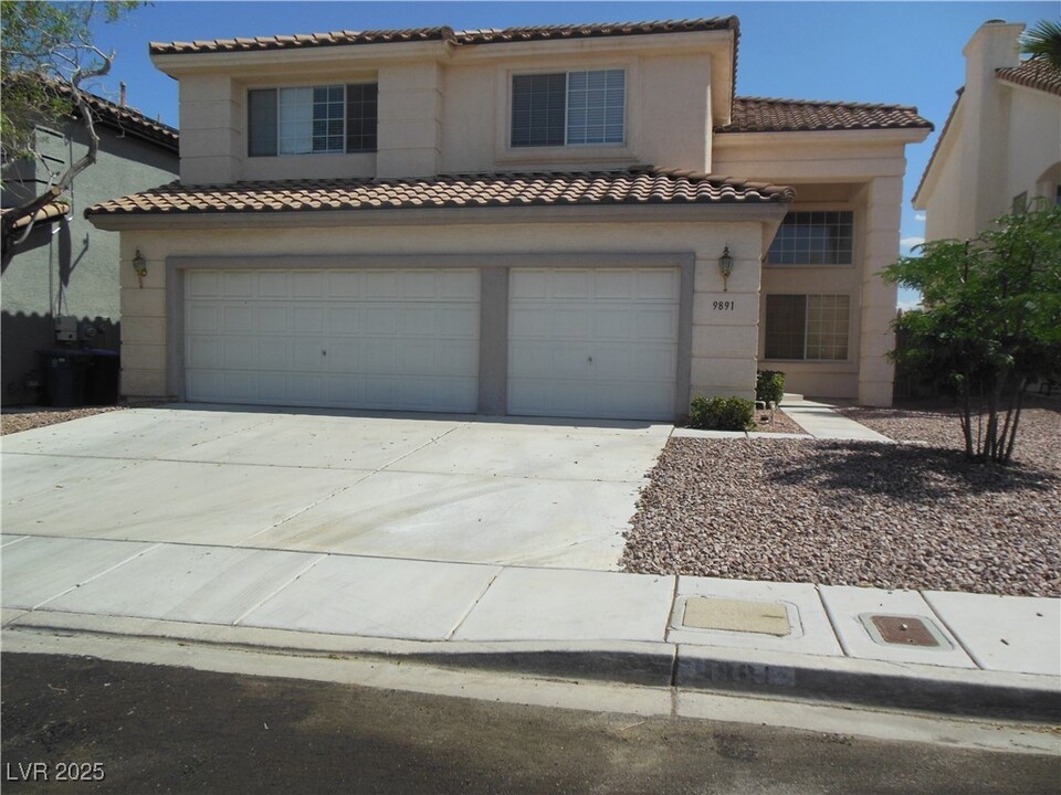 9891 Sierra Canyon Way in Las Vegas, NV - Foto de edificio