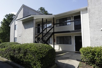 Creekside Place in Columbia, SC - Foto de edificio - Building Photo