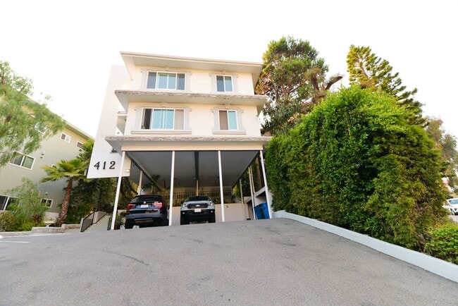property at 412 Avenida Santa Barbara