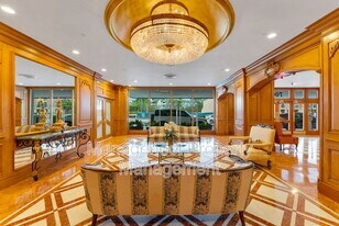 700 Biltmore Way in Coral Gables, FL - Building Photo