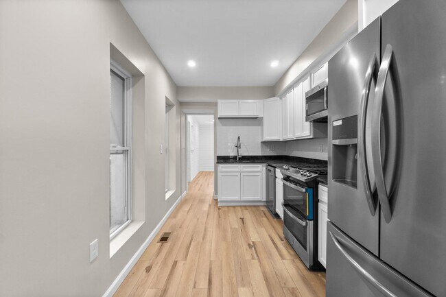1432 E Fort Ave in Baltimore, MD - Building Photo - Building Photo