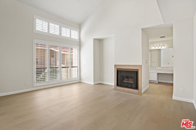 property at 1825 Westholme Ave