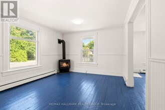 21 Downes Ave in Prince Edward, ON - Building Photo - Building Photo