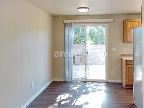 1774 Cherrybloom Ct SE in Salem, OR - Foto de edificio - Building Photo
