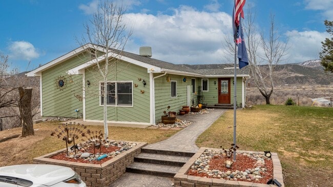 property at 306 Prefontaine Ave