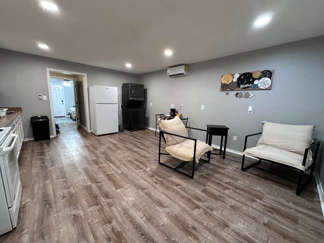 property at 5018 58th St