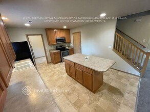 15216 35th Dr SE in Bothell, WA - Foto de edificio - Building Photo