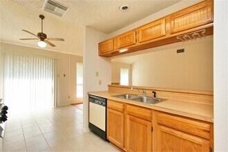2602 Lively Ln in Sugar Land, TX - Building Photo - Building Photo