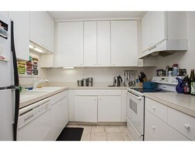 396 Marlborough St in Boston, MA - Building Photo - Building Photo