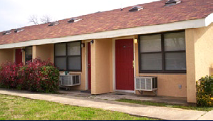 Center Chase Apartments in Arlington, TX - Building Photo - Building Photo