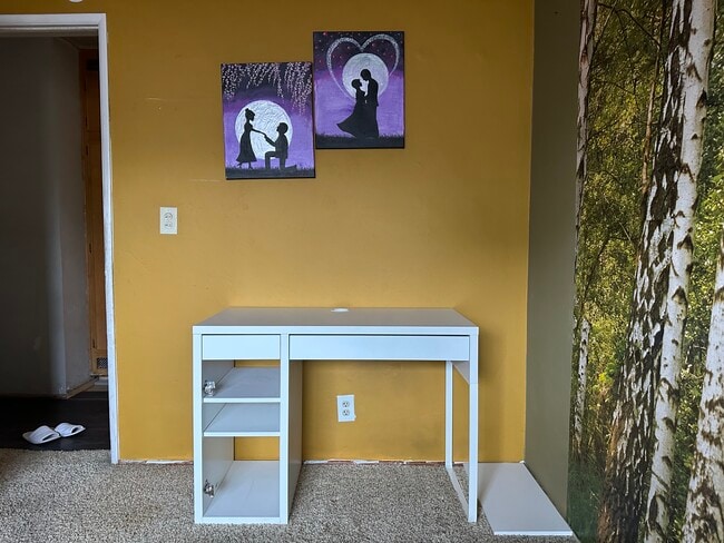 3217 Knoll Way in Riverside, CA - Building Photo - Building Photo