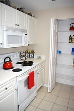2807 Veronia Dr-Unit -202 in Palm Beach Gardens, FL - Building Photo - Building Photo