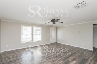 7829 Glencoe Dr in New Port Richey, FL - Foto de edificio - Building Photo