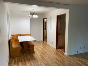 23719 Bowl Rd in Crestline, CA - Foto de edificio - Building Photo