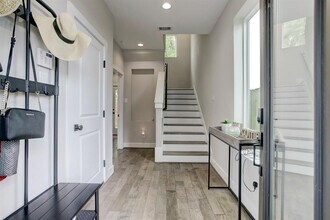 1915 Kolfahl St in Houston, TX - Building Photo - Building Photo