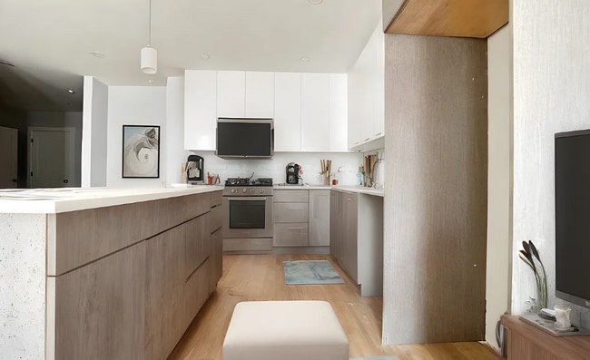 415 Market St, Unit 202