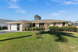 1017 SE Walters Terrace in Port St. Lucie, FL - Building Photo - Building Photo