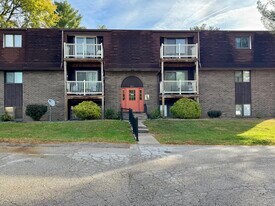 1299 48th Ave in East Moline, IL - Building Photo