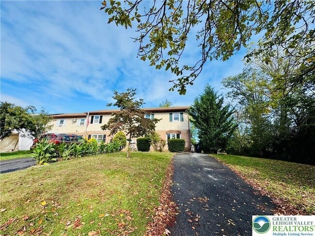 2915 Norton Ave in Easton, PA - Foto de edificio - Building Photo