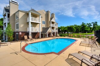 Ashley Square in Des Moines, IA - Foto de edificio - Building Photo