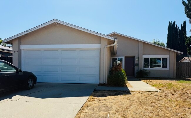 property at 1317 Magnolia Ave