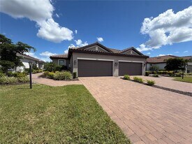 6094 Mesa Gln in Bradenton, FL - Building Photo